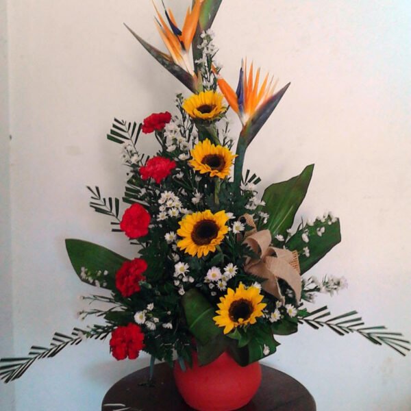 Arreglo de flores tropicales, entrega a domicilio en Managua