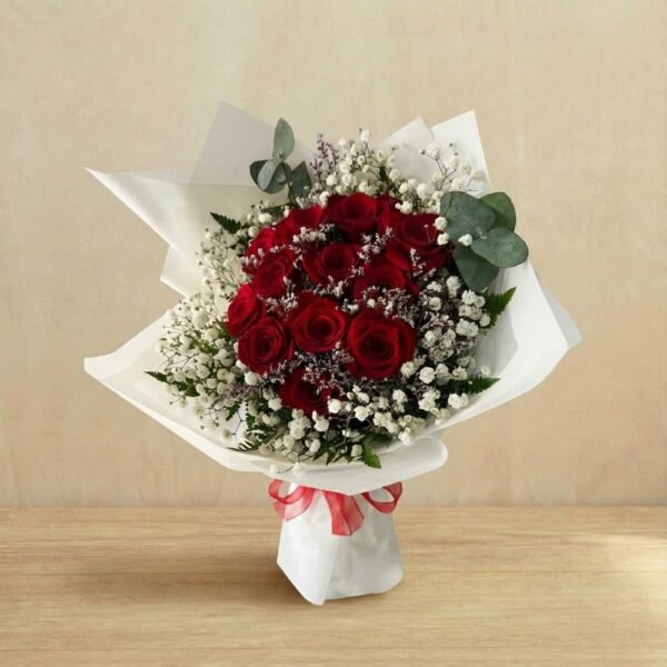 Bouquet de 12 rosas rojas con eucalipto, entrega en Managua
